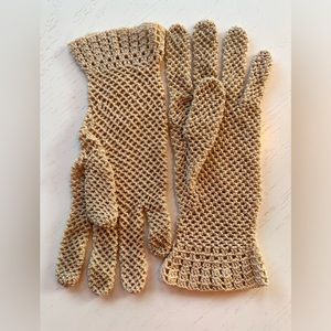 Hand made vintage crocheted gloves